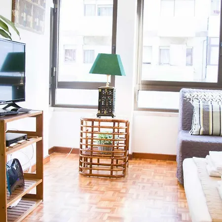 Apartman Rainbow House, Near Marques De Pombal