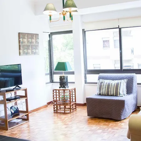 Rainbow House, Near Marques De Pombal Apartman